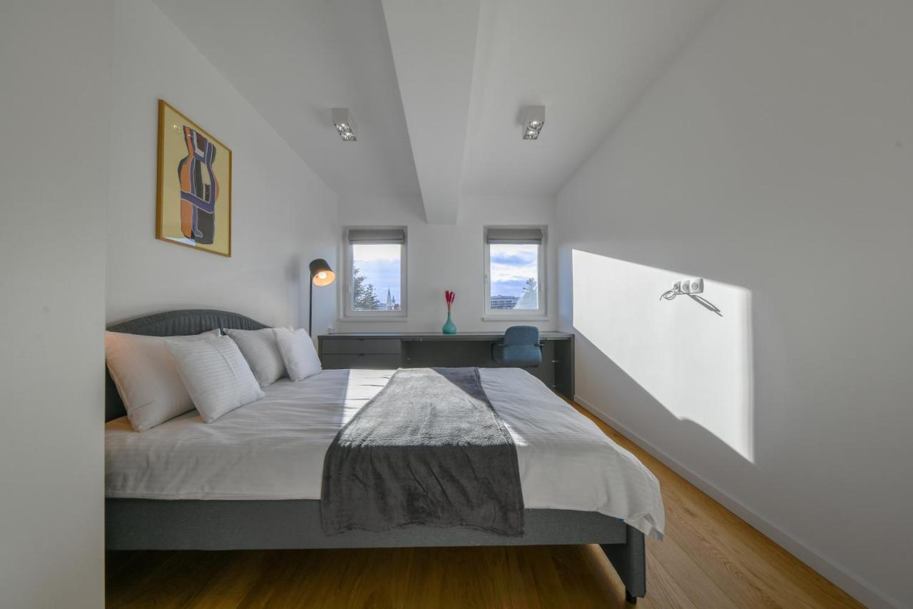 Charming 2 Bedroom Apartment Κλουζ-Ναπόκα Εξωτερικό φωτογραφία