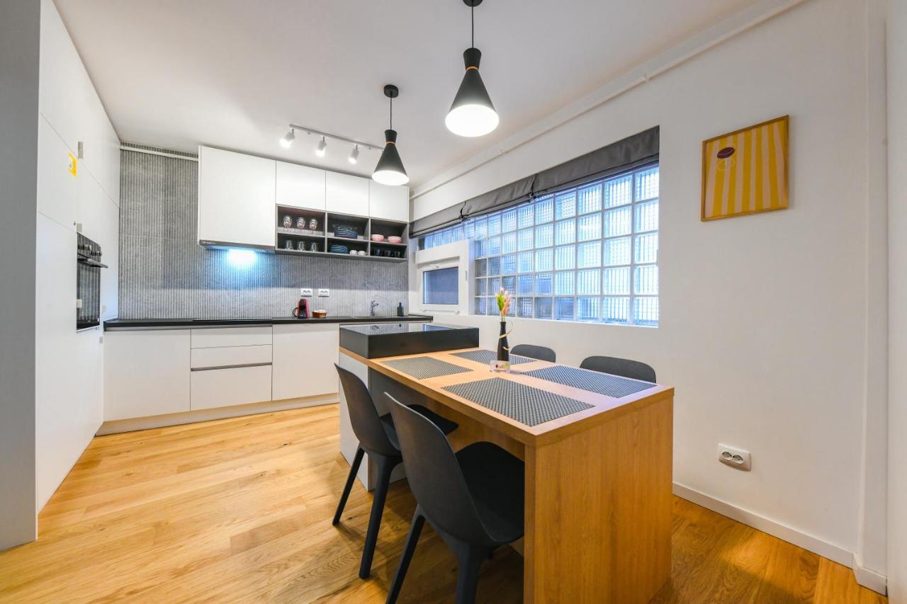 Charming 2 Bedroom Apartment Κλουζ-Ναπόκα Εξωτερικό φωτογραφία